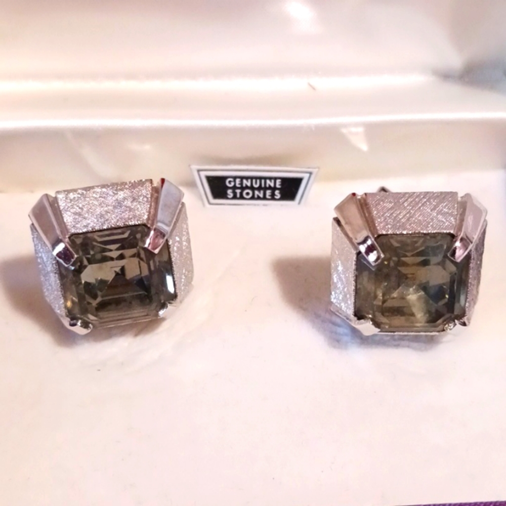 Swank Vintage 👑 Luxury Genuine Stone Cuff Links